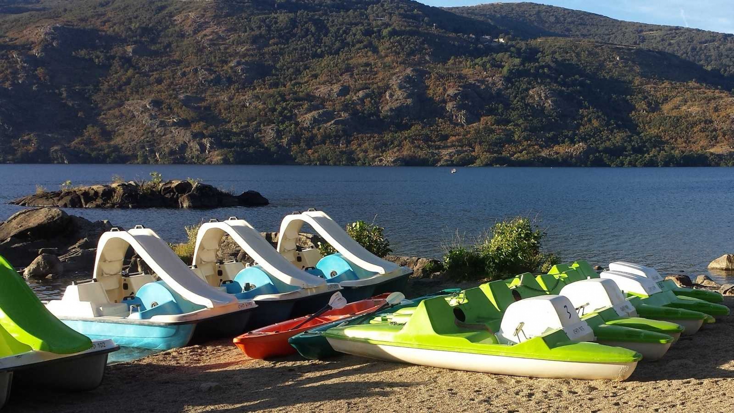 gallery/patinesykayaksverdeagua_optimized