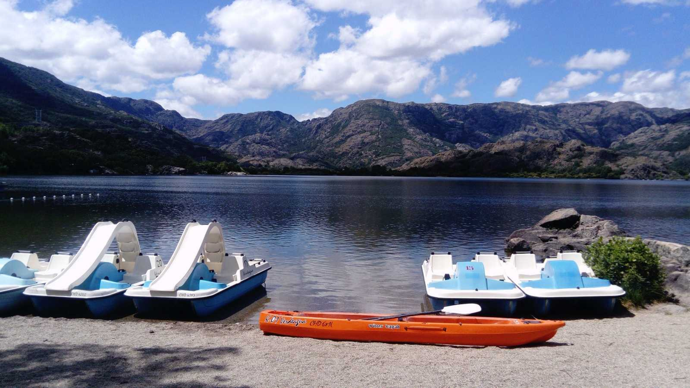 gallery/patinkayaktoboganverdeagua_optimized